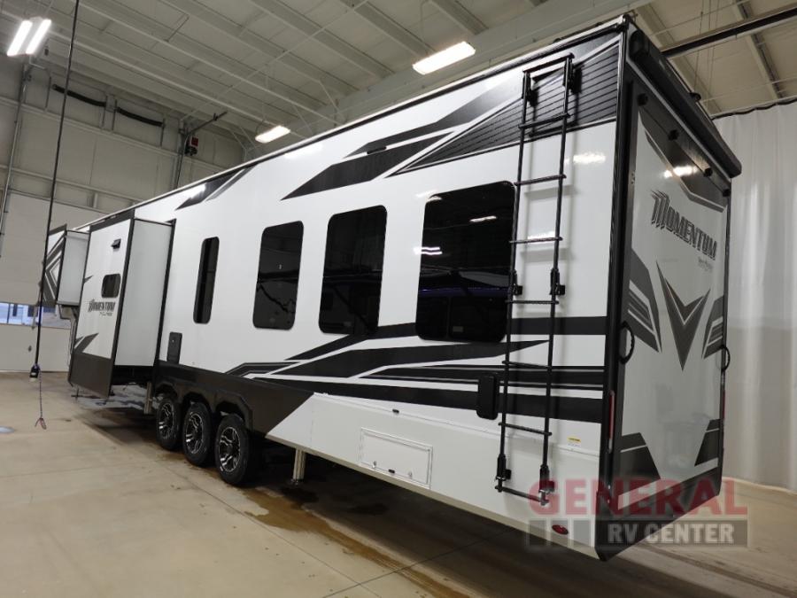 2024 Grand Design RV momentum 398m