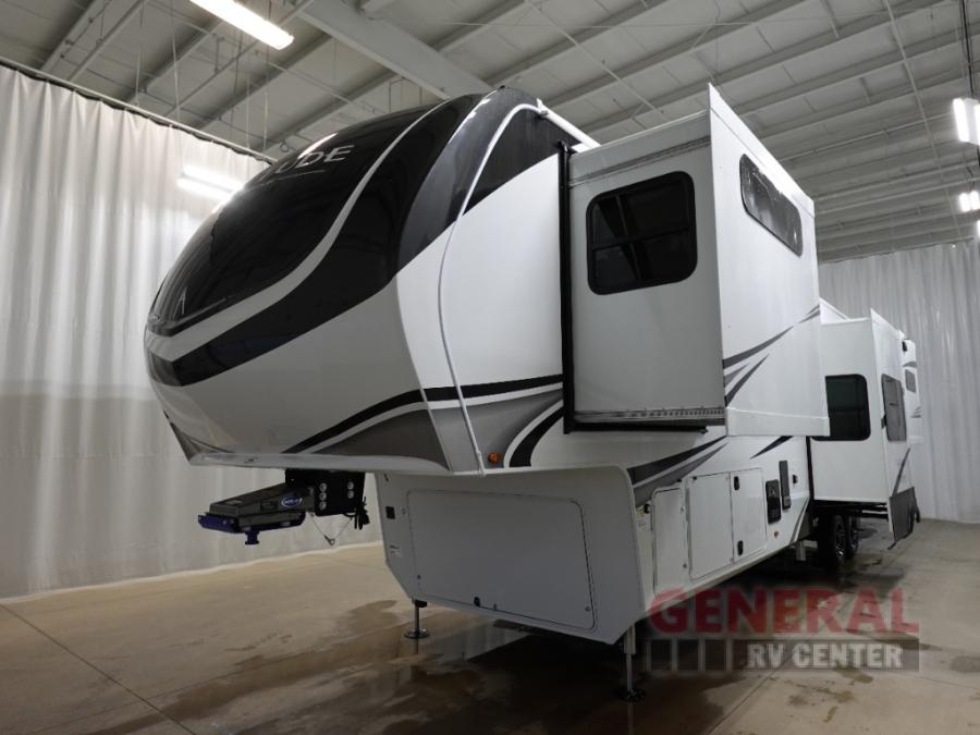 RV listing image