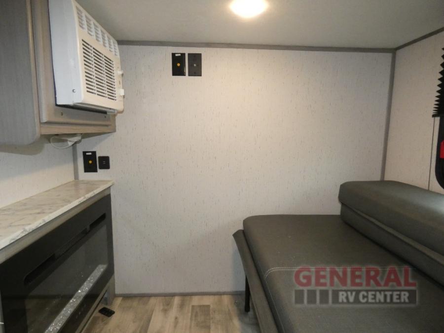 Used 2023 Dutchmen RV Coleman Rubicon 1200 Series 1200RK Travel Trailer ...