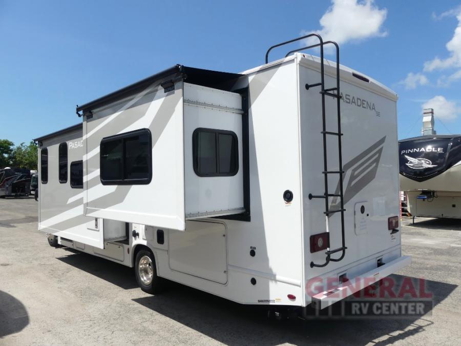 RV listing image