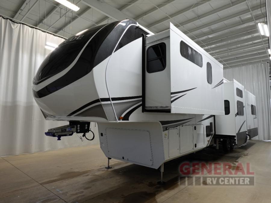 RV listing image