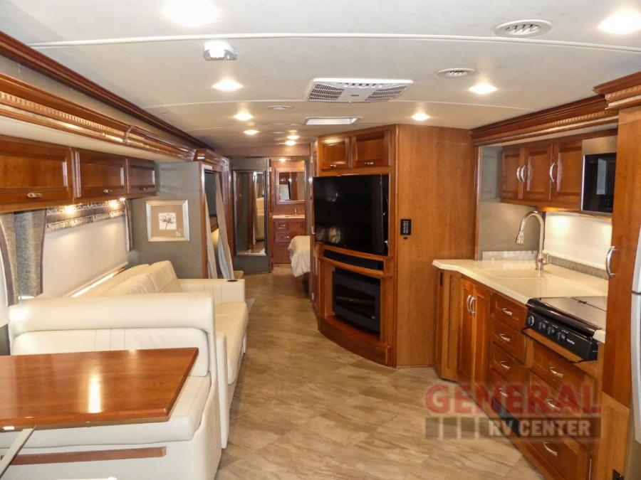 2019 Winnebago 38w