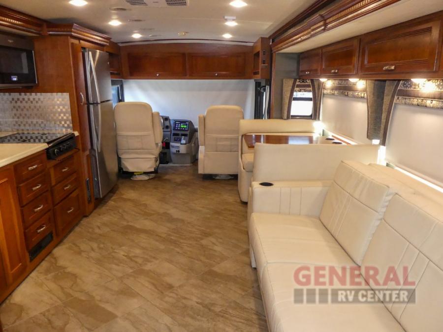 2019 Winnebago 38w