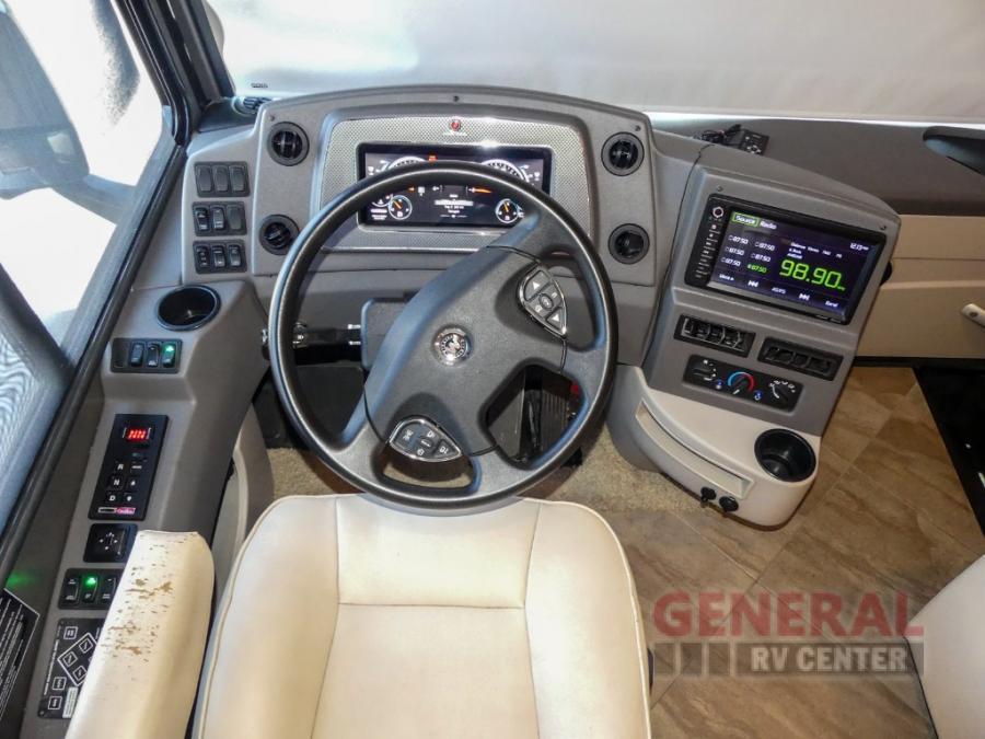 2019 Winnebago 38w