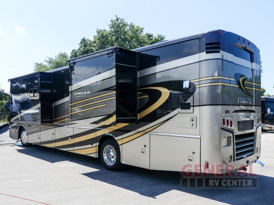 2019 Winnebago 38w