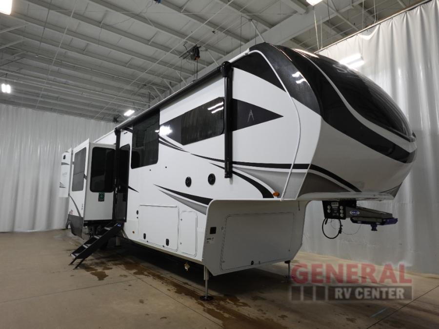 RV listing image