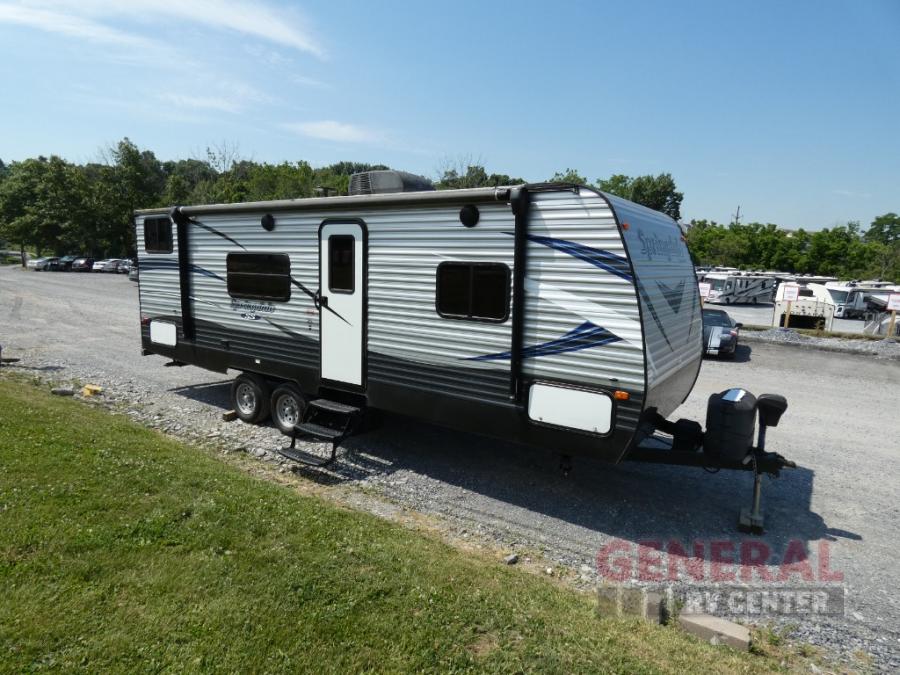 2018 Keystone RV summerland 2600tb