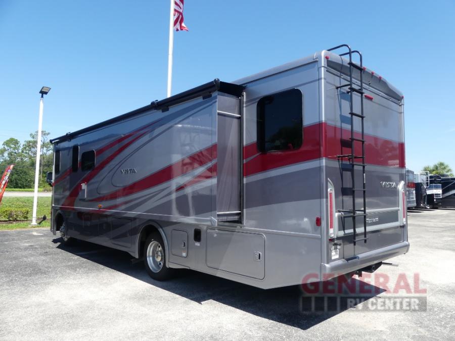 2025 Winnebago 33k