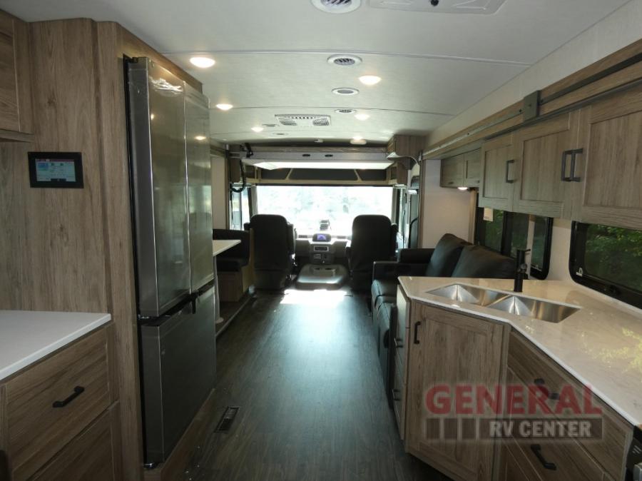 2025 Winnebago 34r