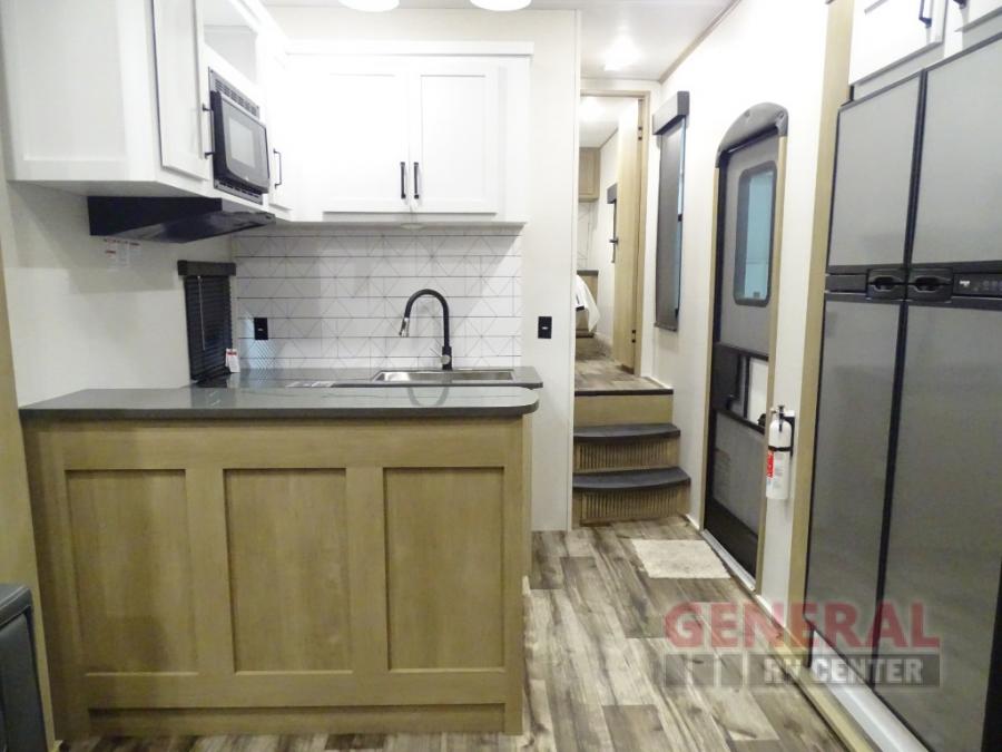 New 2023 Keystone RV Carbon 418 Toy Hauler Fifth Wheel at General RV ...