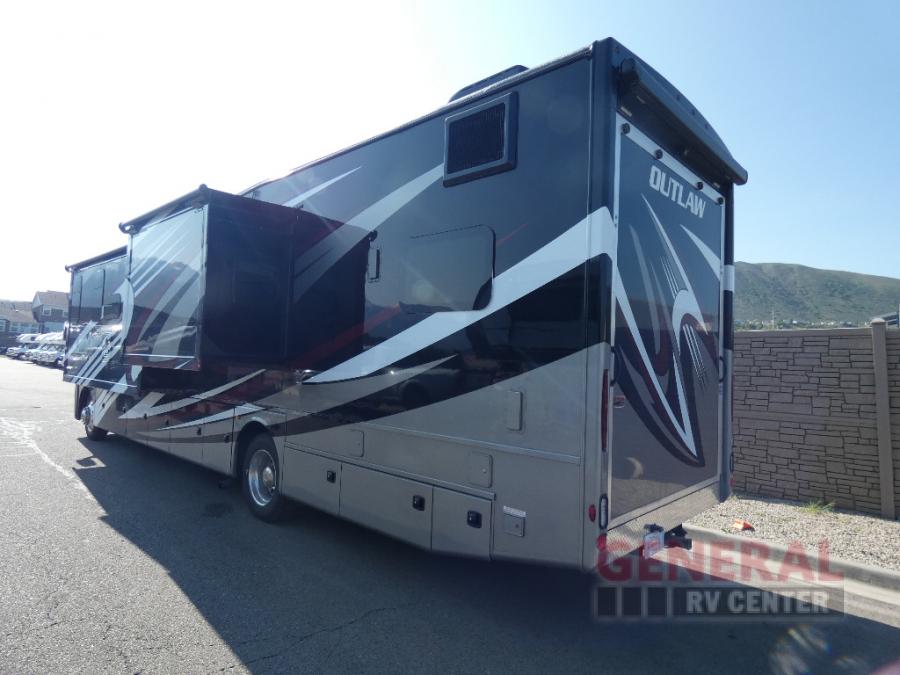 New 2024 Thor Motor Coach Outlaw 38KB Motor Home Class A Toy Hauler