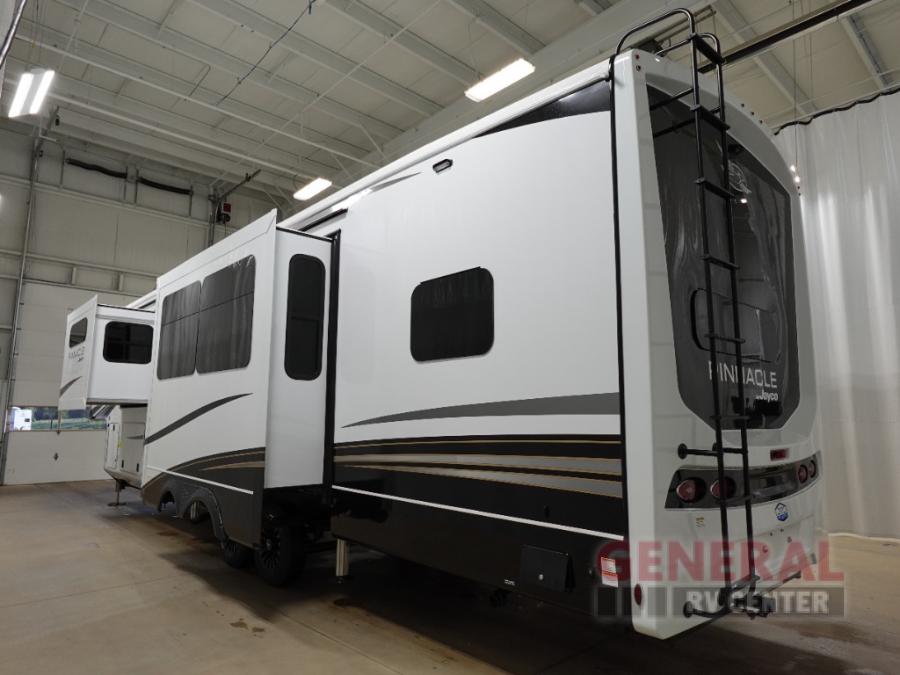 RV listing image