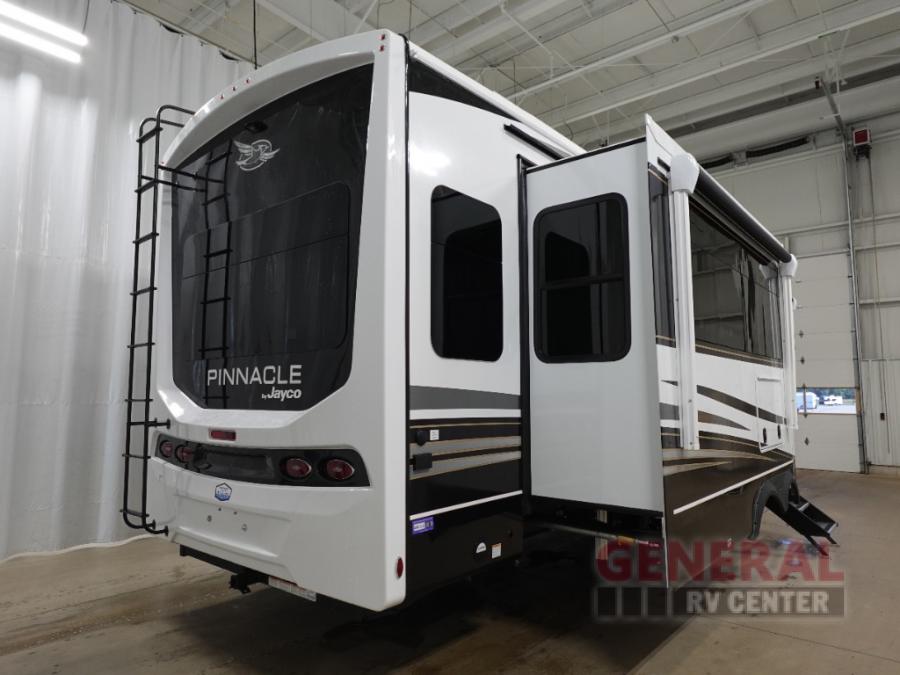 RV listing image