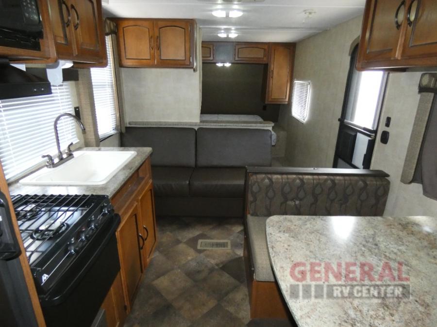 2014 Keystone RV summerland 2600tb