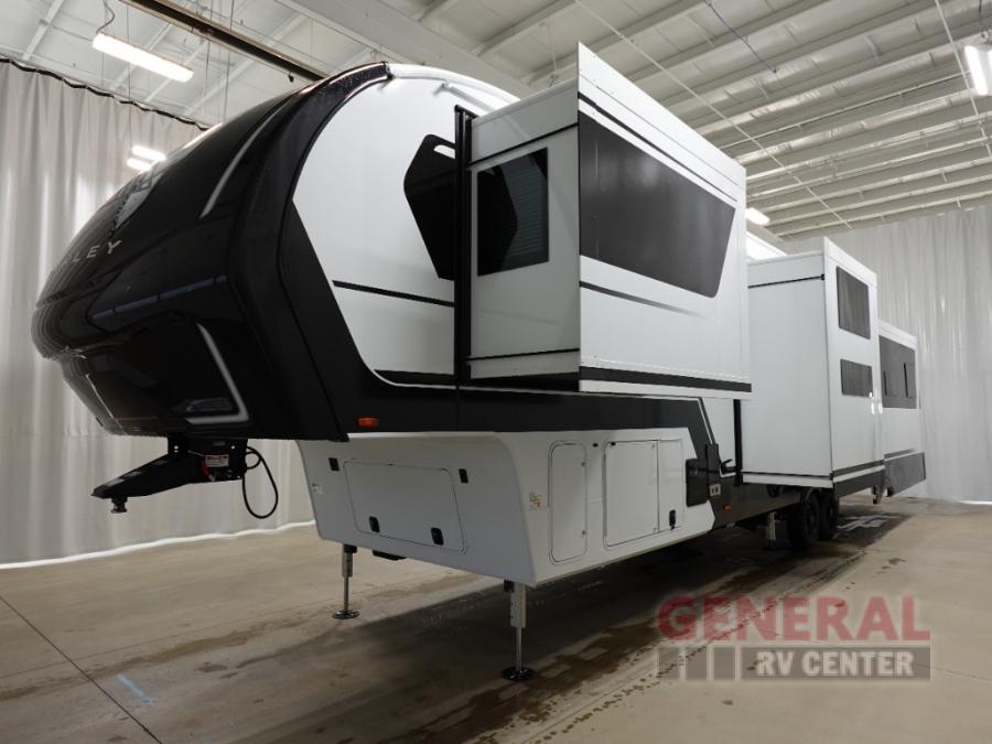 2025 Brinkley RV 3610