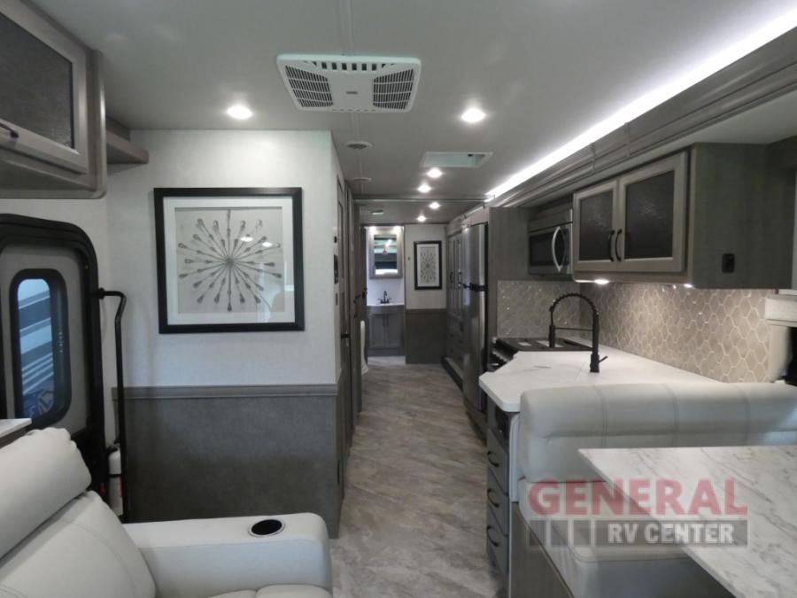 2024 Holiday Rambler invicta 33hb