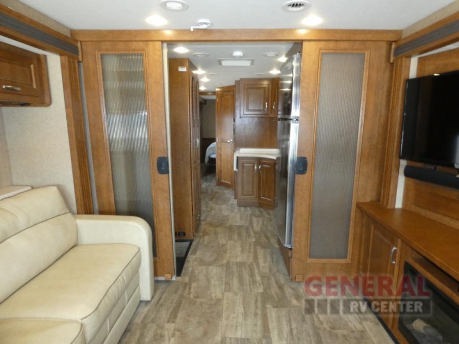 2015 Thor Motor Coach challenger 37kt