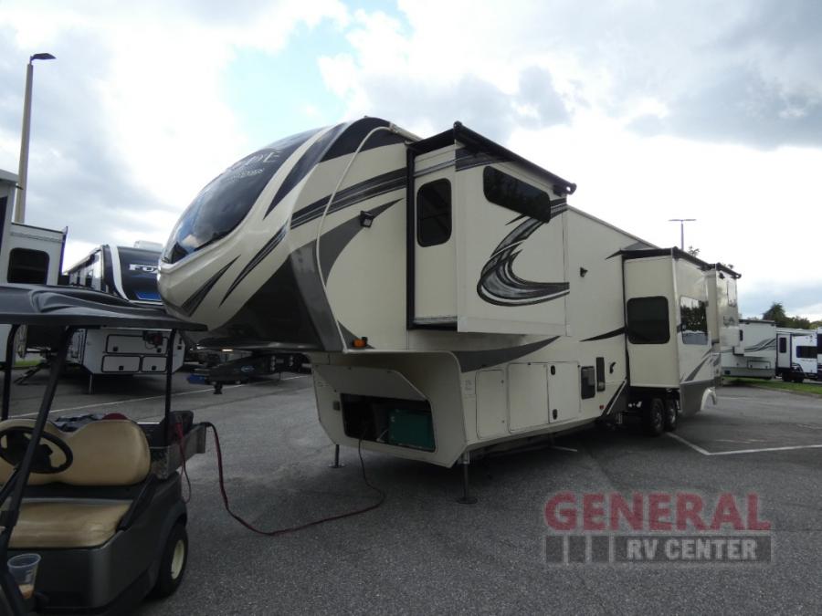 RV listing image