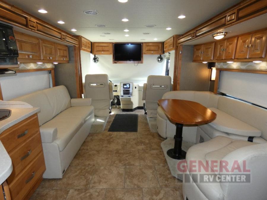 2013 Tiffin 32 br