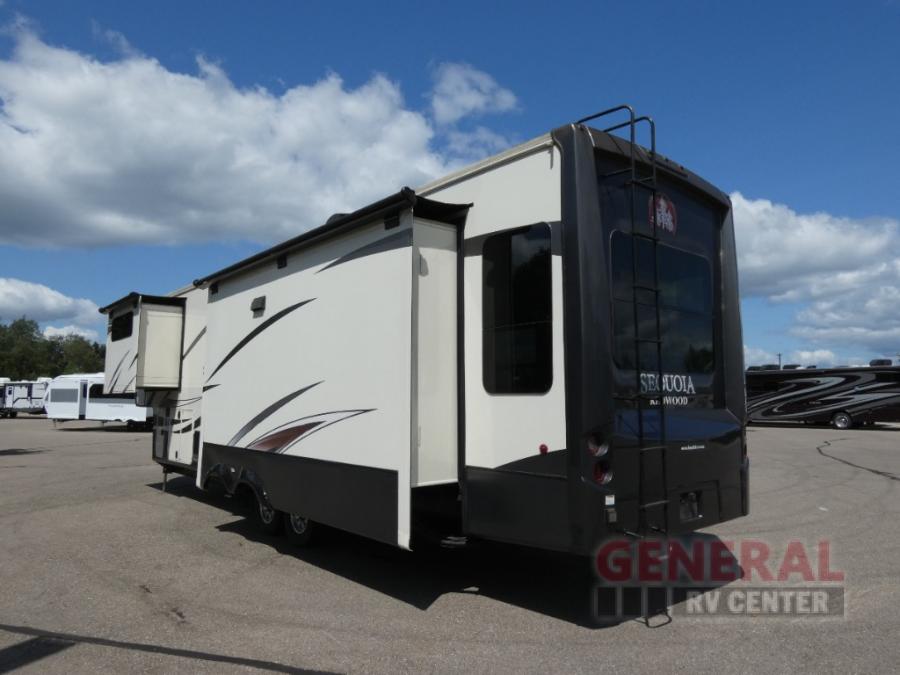 2016 Redwood RV sq38hrl