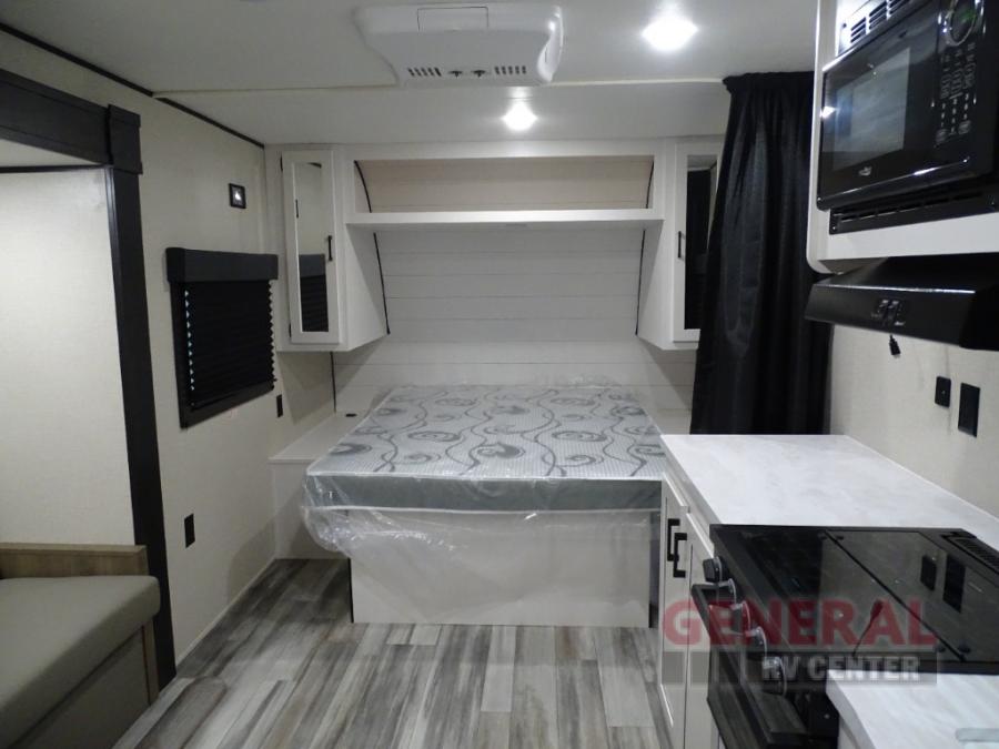 New 2024 Highland Ridge RV Open Range Conventional 20FBS Travel Trailer ...