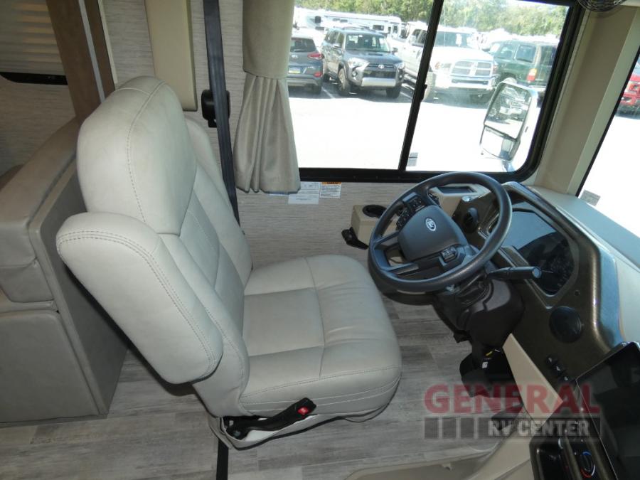 Used 2022 Thor Motor Coach Freedom Traveler 32A Motor Home Class A at ...