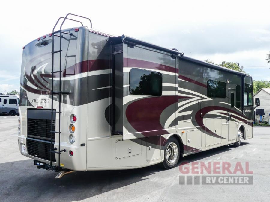 2015 Thor Motor Coach palazzo 33.2