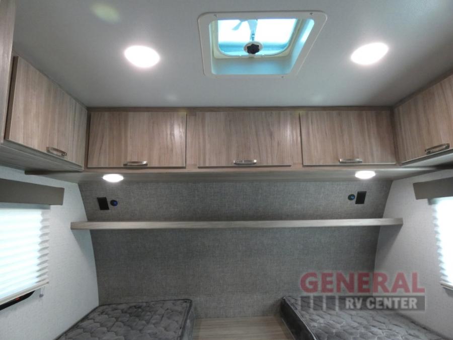 2022 Winnebago 2327tb