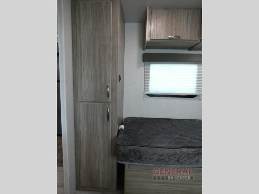 2022 Winnebago 2327tb