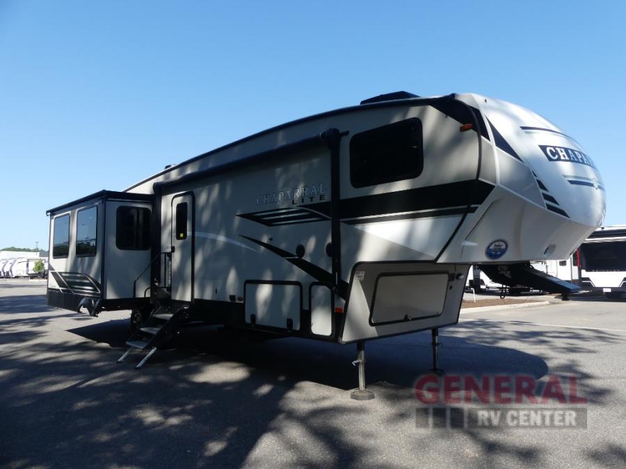 2020 Coachmen RV chaparral 30bhs