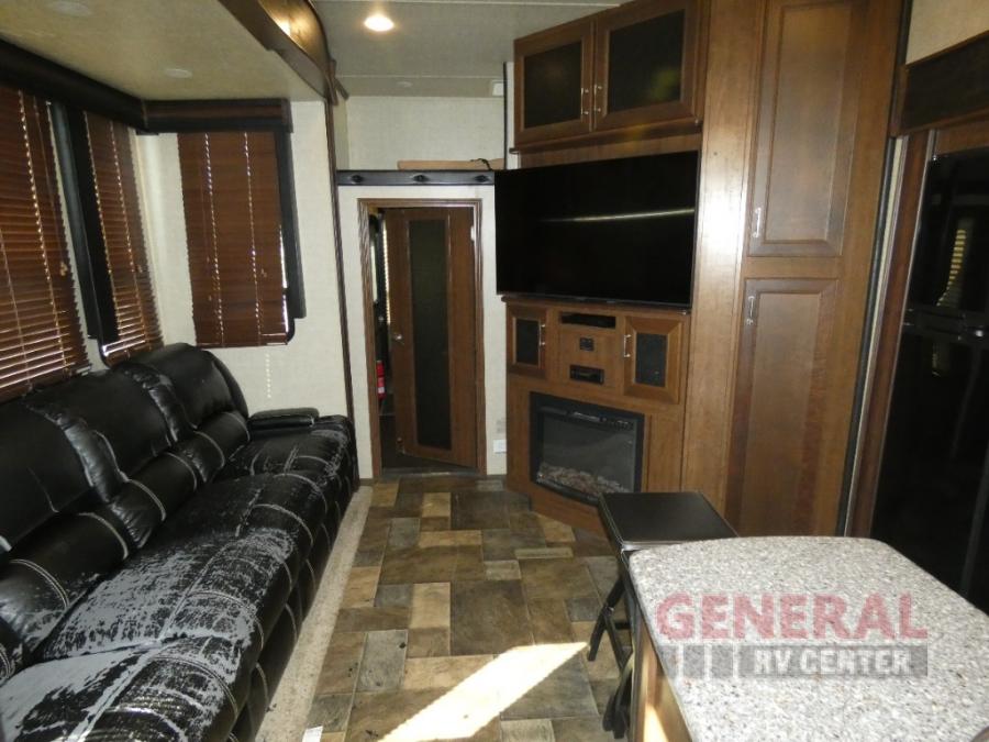 2016 Keystone RV fuzion 413