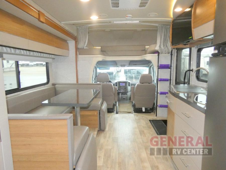 2017 Winnebago view 24j