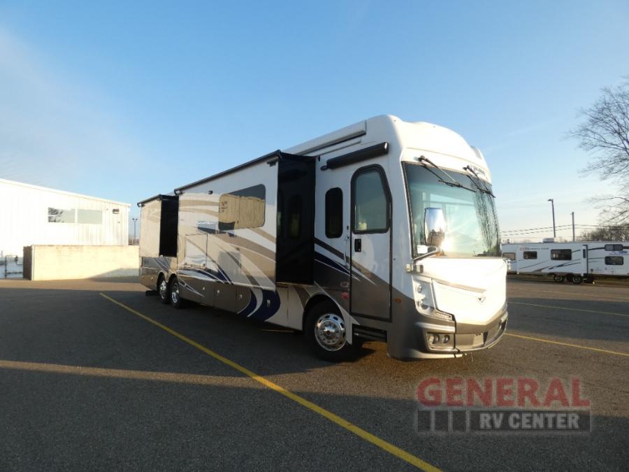 Used 2022 Fleetwood RV Discovery LXE 44S Motor Home Class A - Diesel at ...