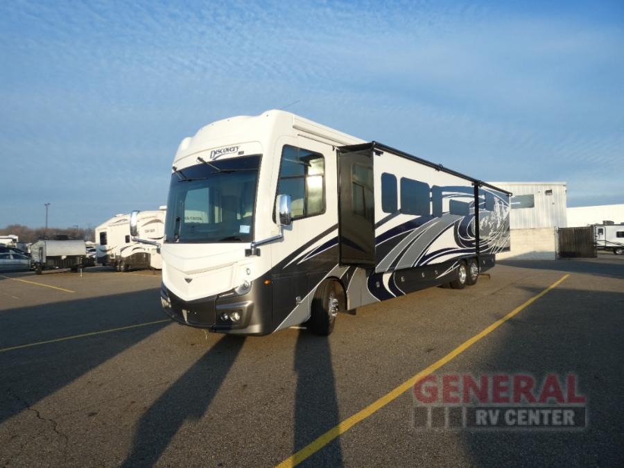 Used 2022 Fleetwood RV Discovery LXE 44S Motor Home Class A - Diesel at ...