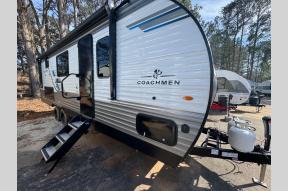 New 2025 Coachmen RV Clipper 5K Series 25QBH Photo