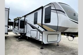 Used 2022 Alliance RV Paradigm 372RK Photo