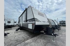 Used 2022 Dutchmen RV Coleman Lantern Series 251TQ Photo