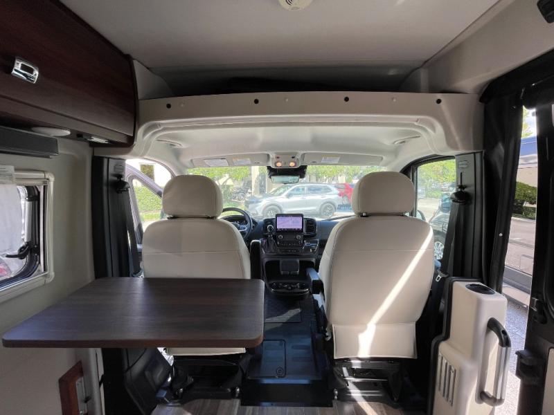 2023 Travato/59GL/2023 image-8