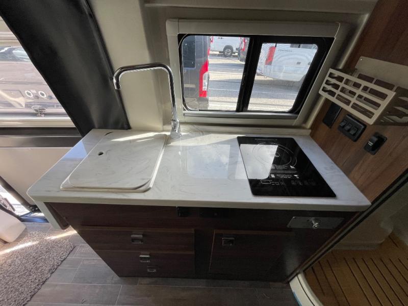 2023 Travato/59GL/2023 image-13