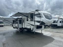 Used 2021 Dutchmen RV Astoria 2993RLF Photo
