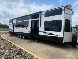 New 2024 Forest River RV Salem Grand Villa SMT44VIEW Photo