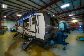 New 2025 Forest River RV Flagstaff Super Lite 26SFK Photo