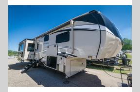 New 2022 Jayco Pinnacle 36KPTS Photo