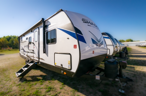 New 2024 Cruiser Shadow Cruiser 250BHS Photo