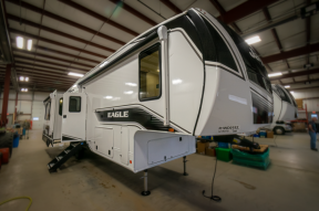 New 2024 Jayco Eagle 321RSTS Photo