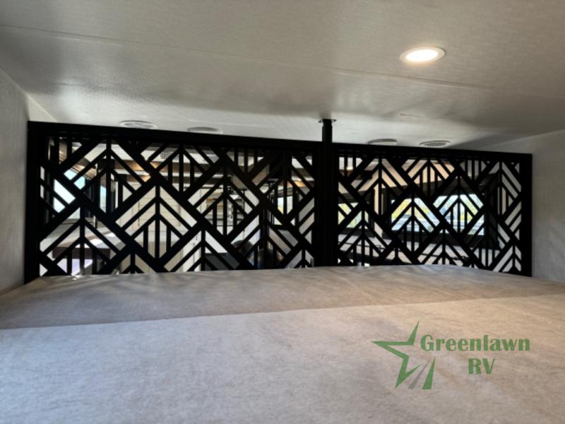 New 2025 Forest River RV Wildwood Heritage Glen ROOST43 Fifth