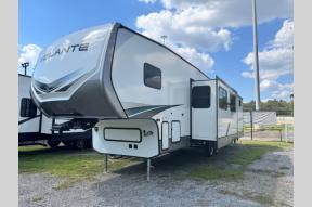 New 2024 CrossRoads RV Volante 310BH Photo