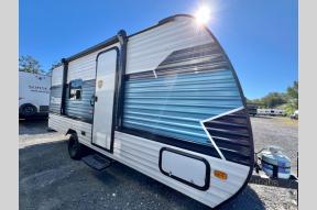 New 2025 CrossRoads RV Zinger Lite ZR18RB Photo