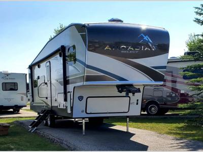 Arcadia Fifth Wheel RVs - Shattering Expectations of RV Camping - Keystone  RV - Keystone RV