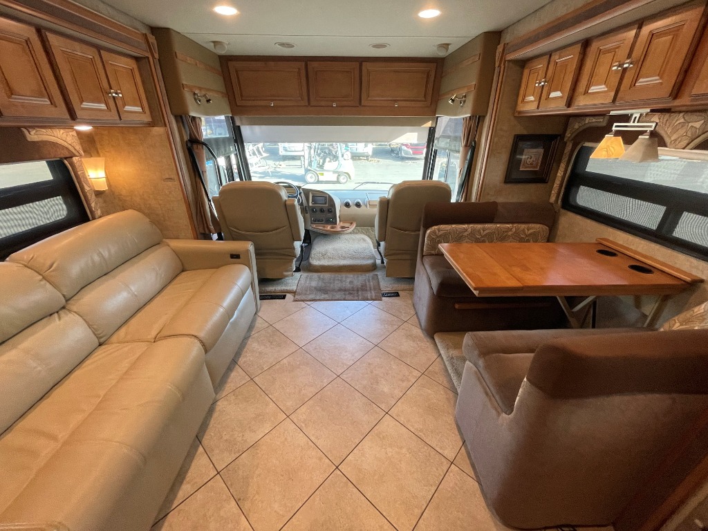 Used 2014 Winnebago Adventurer 35P Motor Home Class A at Happy Daze ...